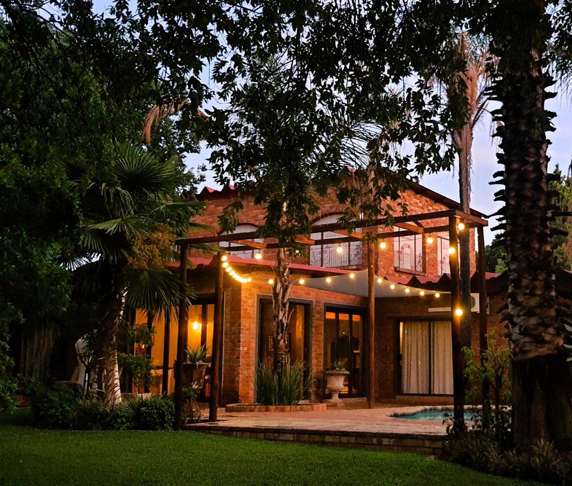 Butlers Crown Hotel Klerksdorp Exterior foto